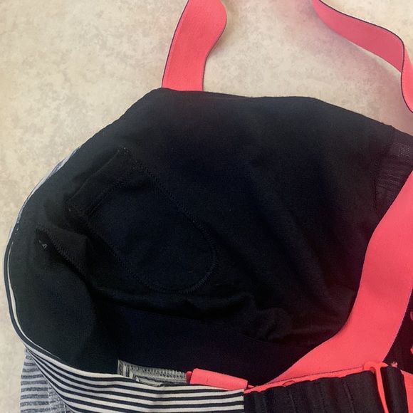 Lululemon althletica tonka stripe flare coral straps size 8 rare - Picture 5 of 5